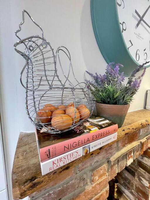 Northbrook Cottage, Farnham, Up To 8 Adults Farnham (Surrey)